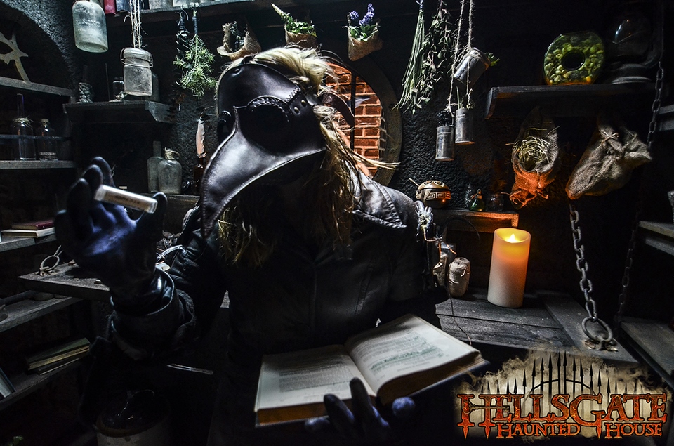 HellsGate Haunted House in Lockport, IL - HellsGate.com